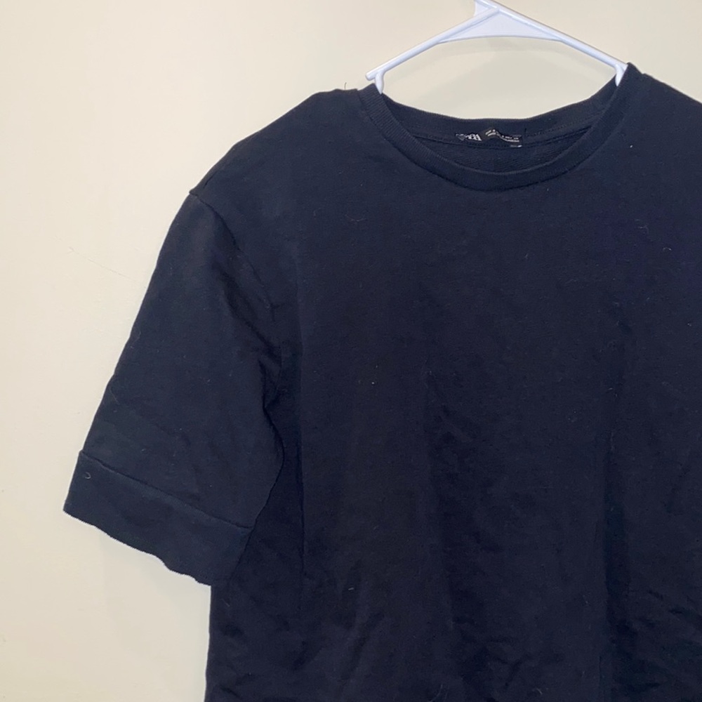 cute high quality black shirt🖤 Size S